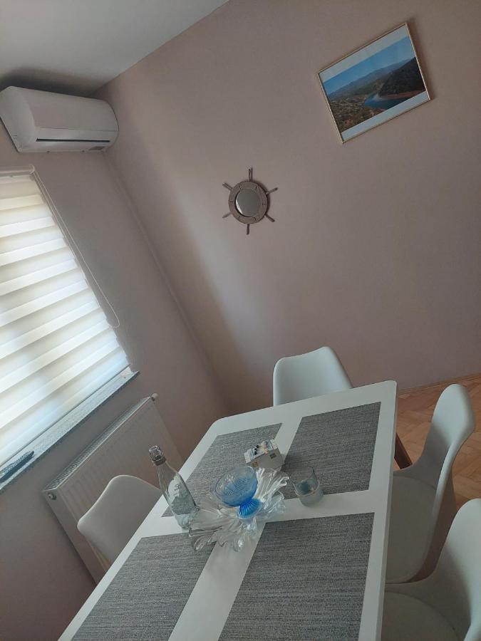 ביוגראד נה מורו Apartments "Jope I Toni" מראה חיצוני תמונה