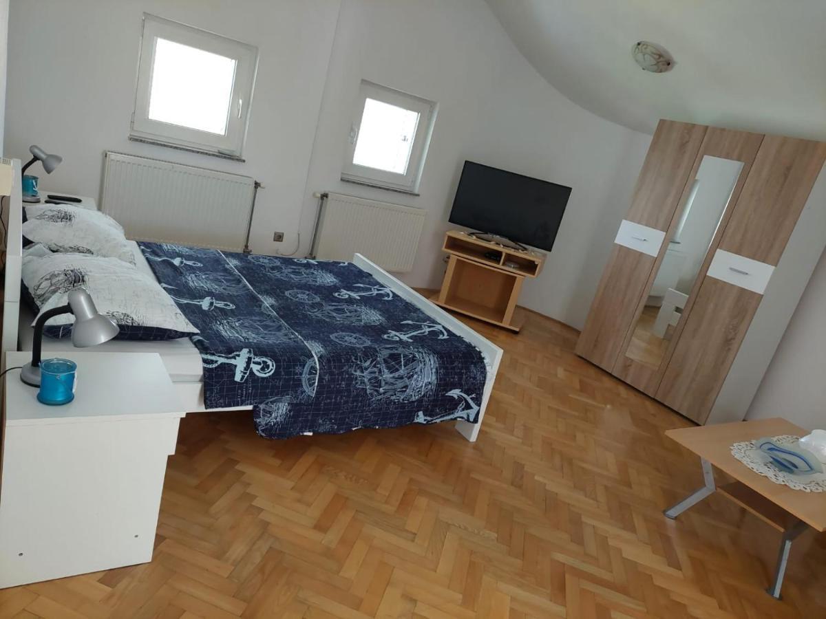 ביוגראד נה מורו Apartments "Jope I Toni" מראה חיצוני תמונה