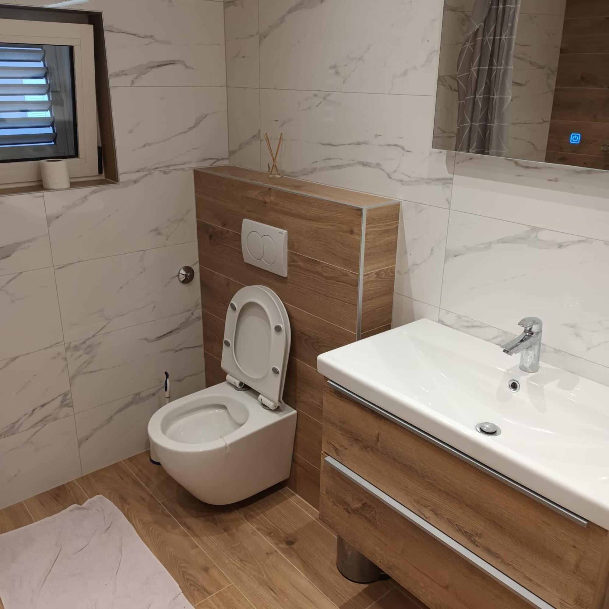 ביוגראד נה מורו Apartments "Jope I Toni" מראה חיצוני תמונה